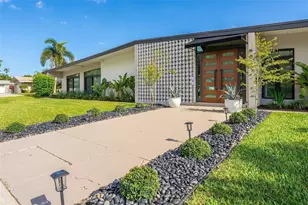 521 N Highland Dr, Hollywood, FL 33021 - Photo 3