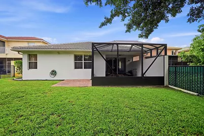 310 Venice Boulevard, Royal Palm Beach, FL 33411 - Photo 39