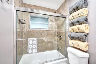1341 N 30th Rd, Hollywood, FL 33021 - Photo 39