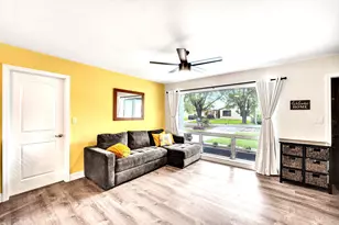 1341 N 30th Rd, Hollywood, FL 33021 - Photo 9