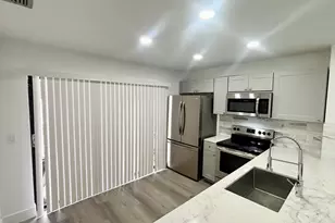 441 NE 38th St, Boca Raton, FL 33431 - Photo 5