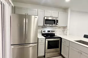 441 NE 38th St, Boca Raton, FL 33431 - Photo 21