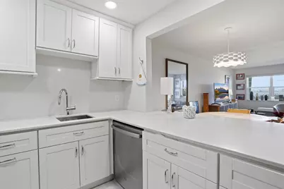 1516 S Lakeside Drive #103, Lake Worth Beach, FL 33460 - Photo 15