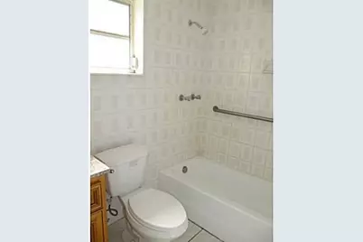 1370 NW 54th Terrace, Lauderhill, FL 33313 - Photo 11