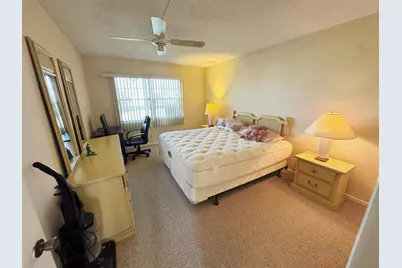 4075 Cornwall D, Boca Raton, FL 33434 - Photo 9