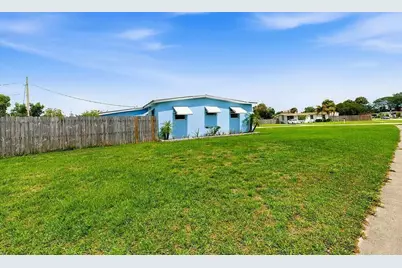 102 SE El Sito Court, Port Saint Lucie, FL 34983 - Photo 5