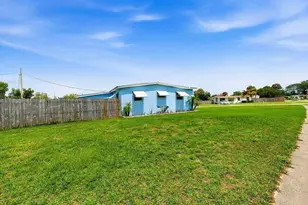 102 SE El Sito Ct, Port Saint Lucie, FL 34983 - Photo 5