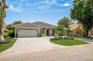 12499 Classic Dr, Coral Springs, FL 33071 - Photo 47