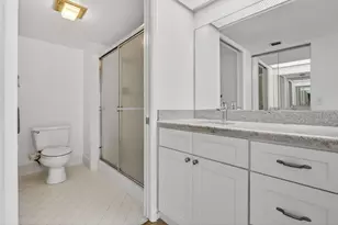 801 SW 138th Ave, Pembroke Pines, FL 33027 - Photo 25