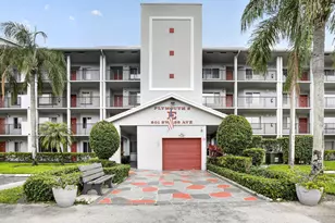 801 SW 138th Ave, Pembroke Pines, FL 33027 - Photo 3