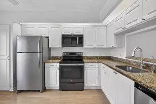801 SW 138th Ave, Pembroke Pines, FL 33027 - Photo 11