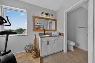 791 SW 191st Ave, Pembroke Pines, FL 33029 - Photo 45