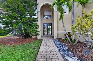 791 SW 191st Ave, Pembroke Pines, FL 33029 - Photo 3