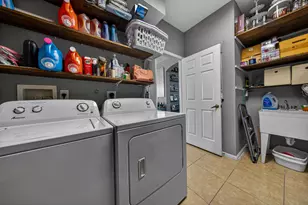 791 SW 191st Ave, Pembroke Pines, FL 33029 - Photo 55
