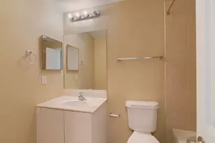 1718 NE 6th St, Boynton Beach, FL 33435 - Photo 21