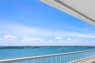 5070 N Ocean Dr, Singer Island, FL 33404 - Photo 5
