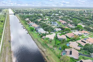 11240 SW 1st St, Coral Springs, FL 33071 - Photo 5