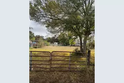 854 NE 42nd Terrace, Okeechobee, FL 34972 - Photo 1