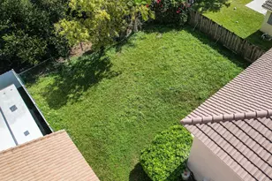 401 SW 203rd Ave, Pembroke Pines, FL 33029 - Photo 9