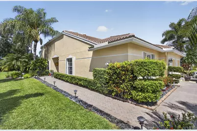 9461 Bridgeport Drive, West Palm Beach, FL 33411 - Photo 5