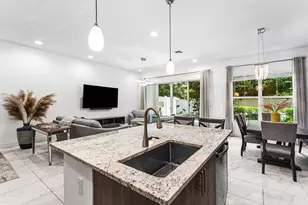 4821 Pointe Midtown Rd, Palm Beach Gardens, FL 33418 - Photo 7