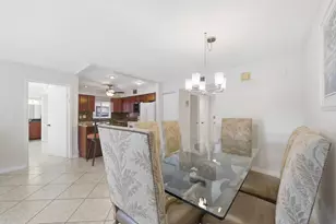 129 Piedmont C, Delray Beach, FL 33484 - Photo 9