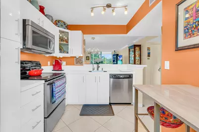 6795 Huntington Lane #306, Delray Beach, FL 33446 - Photo 3