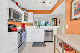 6795 Huntington Ln, Delray Beach, FL 33446 - Photo 3