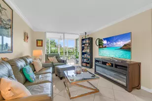6795 Huntington Ln, Delray Beach, FL 33446 - Photo 11