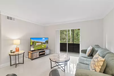 567 Trace Circle #104, Deerfield Beach, FL 33441 - Photo 5
