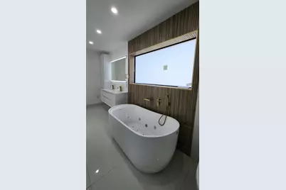1275 NE 200th Terrace, Miami, FL 33179 - Photo 31