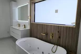 1275 NE 200th Terrace, Miami, FL 33179 - Photo 31