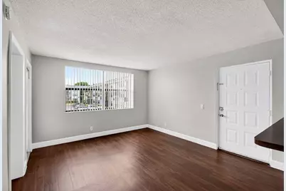 728 Executive Center Drive #29, West Palm Beach, FL 33401 - Photo 9