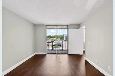 728 Executive Center Drive #29, West Palm Beach, FL 33401 - Photo 21
