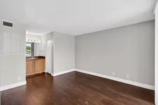 728 Executive Center Dr, West Palm Beach, FL 33401 - Photo 15