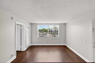 728 Executive Center Dr, West Palm Beach, FL 33401 - Photo 7