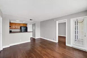 728 Executive Center Dr, West Palm Beach, FL 33401 - Photo 13