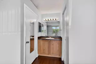 728 Executive Center Dr, West Palm Beach, FL 33401 - Photo 23