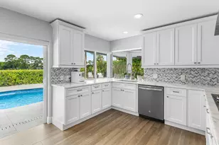 632 Lakewoode Circle W, Delray Beach, FL 33445 - Photo 11