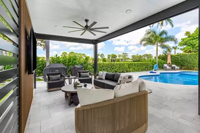 632 Lakewoode Circle W, Delray Beach, FL 33445 - Photo 27