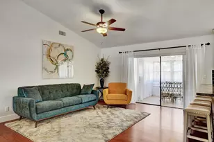 14608 Paddock Dr, Wellington, FL 33414 - Photo 11