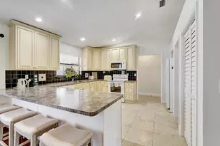 14608 Paddock Dr, Wellington, FL 33414 - Photo 7
