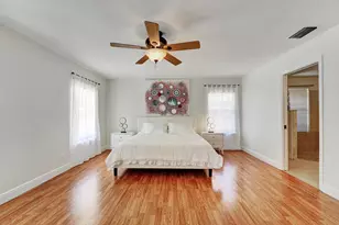 14608 Paddock Dr, Wellington, FL 33414 - Photo 17