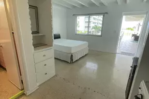 100 Cascade Ln, Palm Beach Shores, FL 33404 - Photo 9