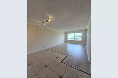 2900 N Palm Aire Drive N #405, Pompano Beach, FL 33069 - Photo 3