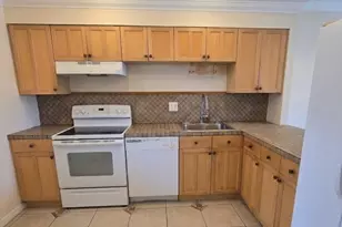 2900 N Palm Aire Dr N, Pompano Beach, FL 33069 - Photo 5