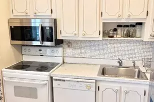 608 SW Natura Blvd, Deerfield Beach, FL 33441 - Photo 5