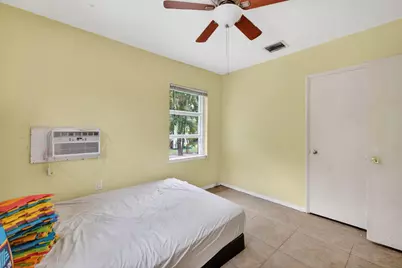 841 SW 18th Court, Fort Lauderdale, FL 33315 - Photo 21