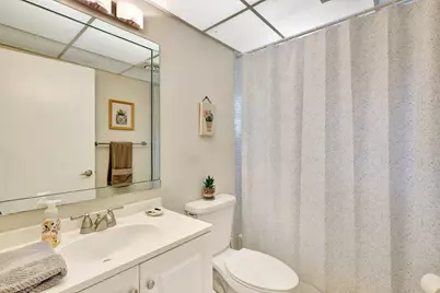 825 E Normandy #R, Delray Beach, FL 33484 - Photo 11