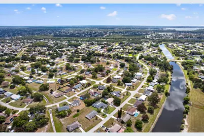 261 SW Cherryhill Road, Port Saint Lucie, FL 34953 - Photo 21